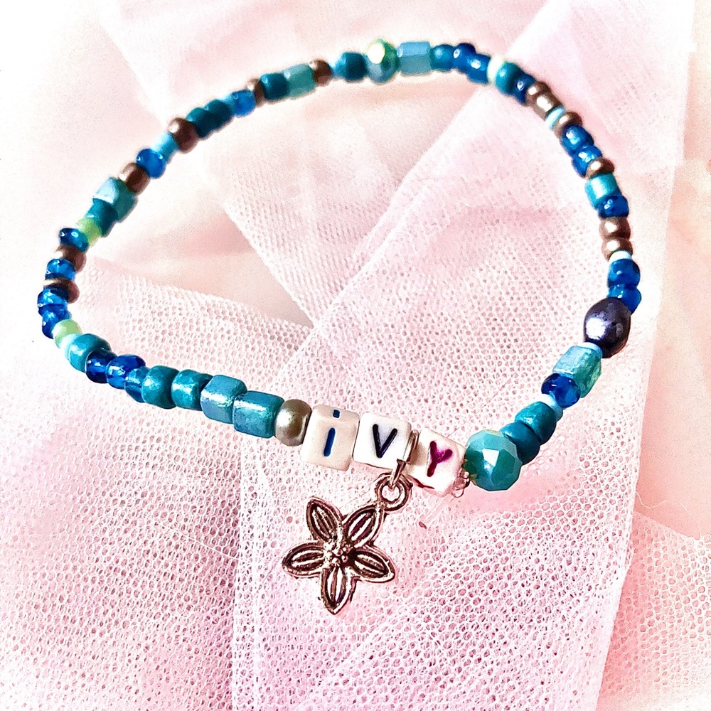 BUY1GET1FREE
 Ivy bracelet